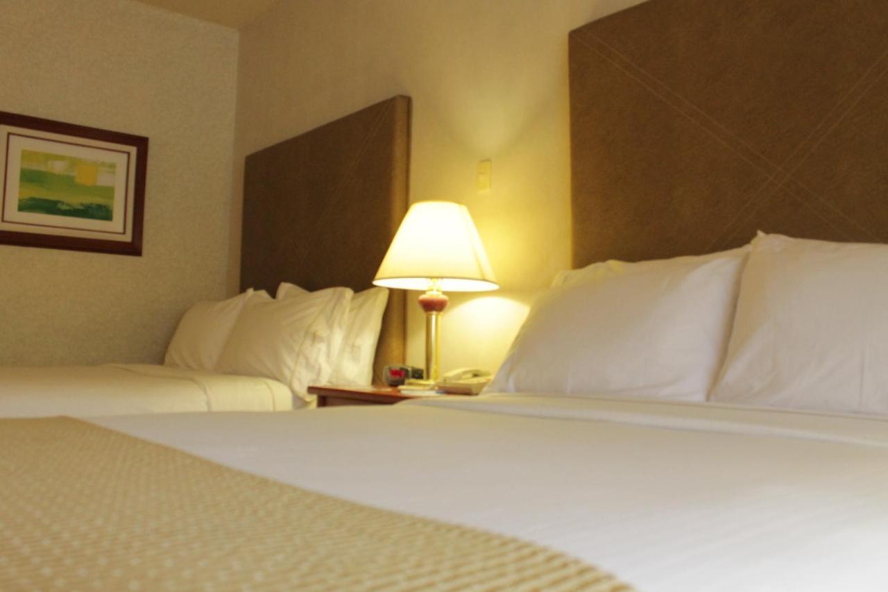 Holiday Inn Express Chihuahua By Ihg Ngoại thất bức ảnh