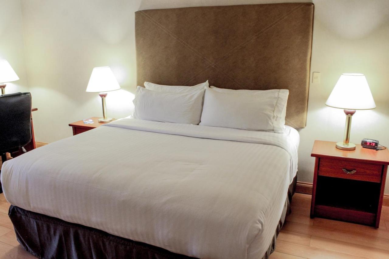 Holiday Inn Express Chihuahua By Ihg Ngoại thất bức ảnh