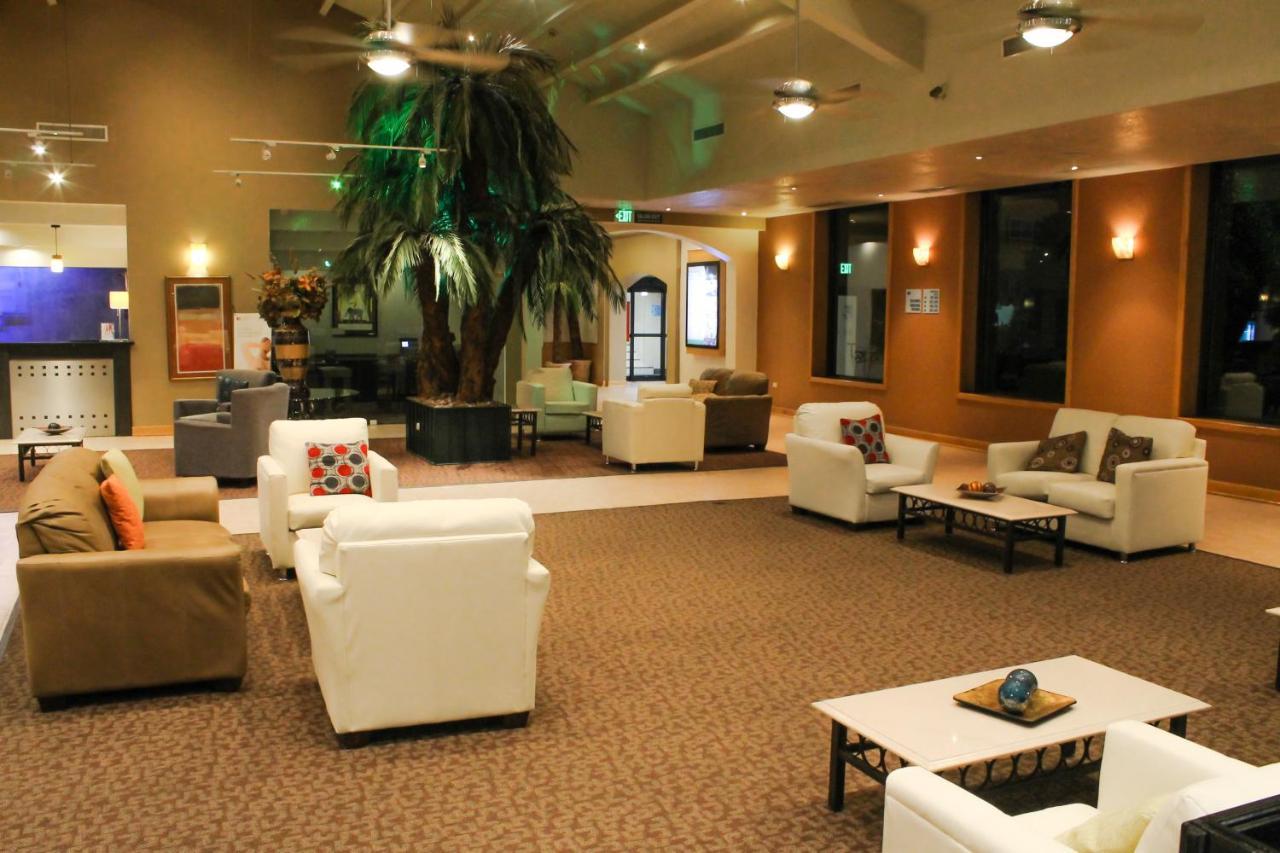 Holiday Inn Express Chihuahua By Ihg Ngoại thất bức ảnh