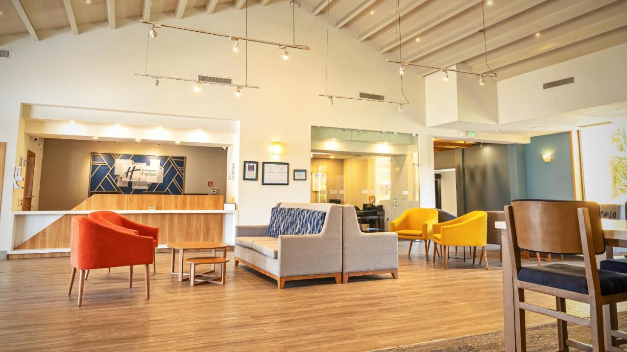 Holiday Inn Express Chihuahua By Ihg Ngoại thất bức ảnh