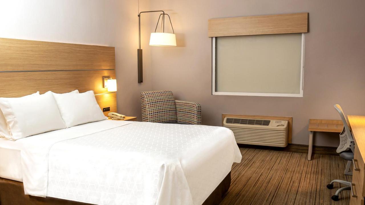 Holiday Inn Express Chihuahua By Ihg Ngoại thất bức ảnh