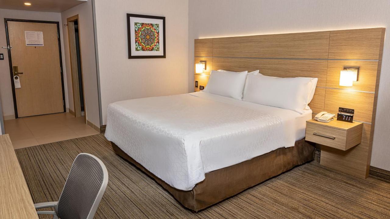 Holiday Inn Express Chihuahua By Ihg Ngoại thất bức ảnh