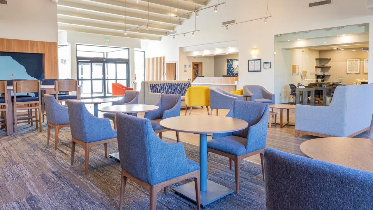 Holiday Inn Express Chihuahua By Ihg Ngoại thất bức ảnh