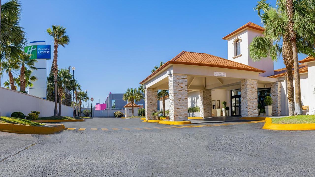 Holiday Inn Express Chihuahua By Ihg Ngoại thất bức ảnh