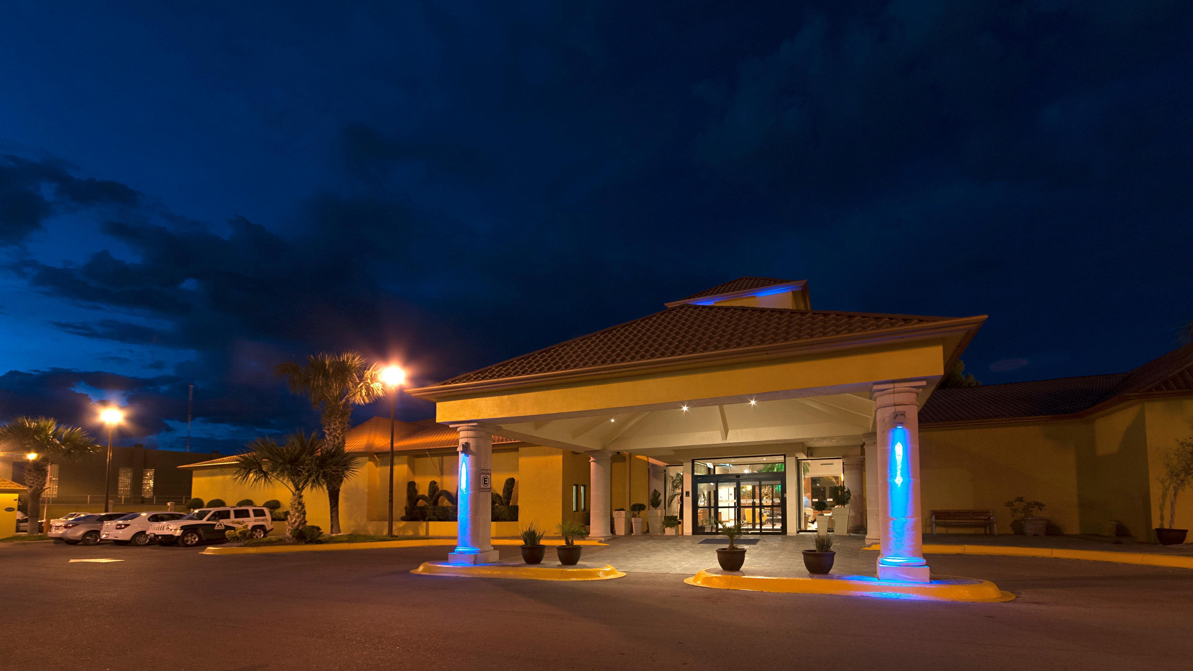 Holiday Inn Express Chihuahua By Ihg Ngoại thất bức ảnh