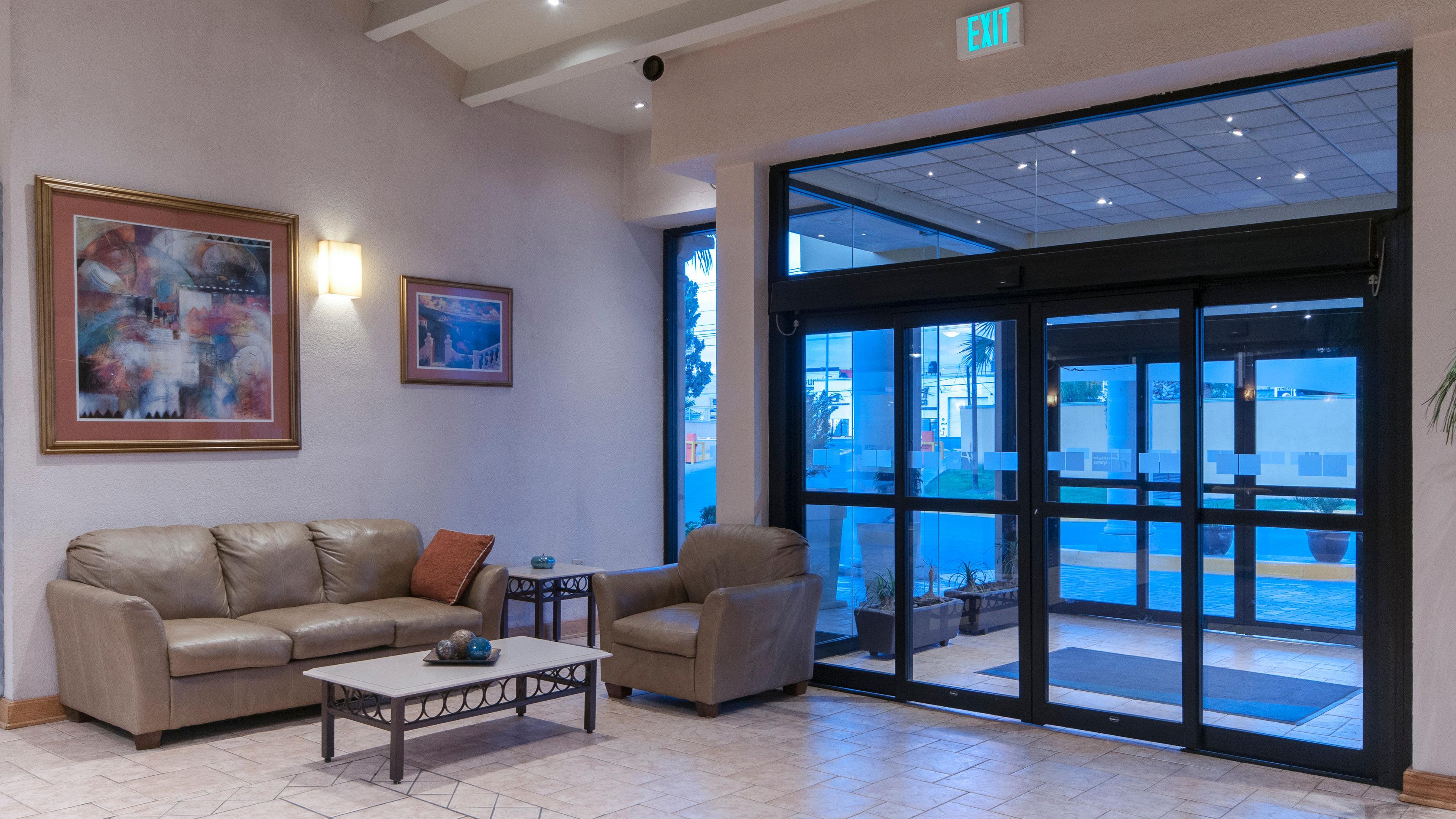 Holiday Inn Express Chihuahua By Ihg Ngoại thất bức ảnh